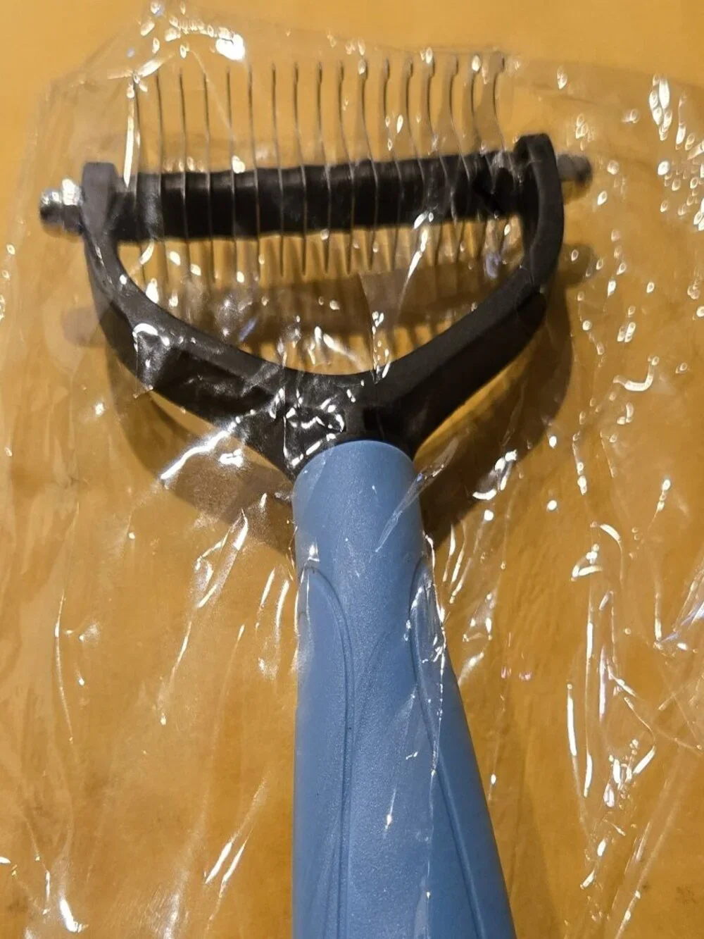 A Dual sided Pet Dematting & Deshedding Undercoat Rake New in Package